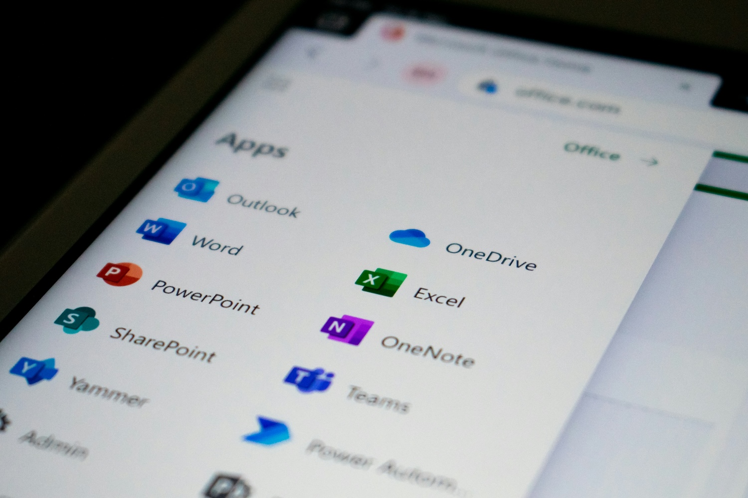 How to Sync Your Corporate Exchange Calendar with a Personal Calendar